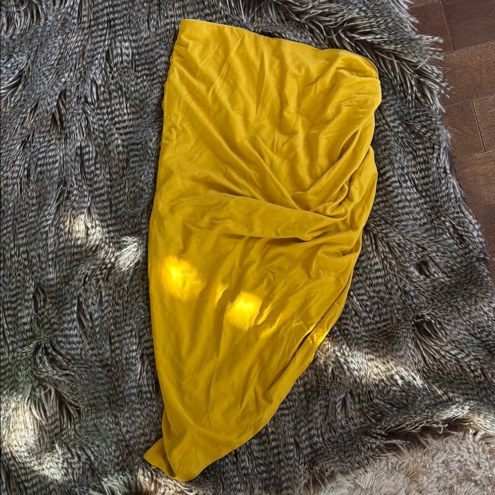 Elegant Yellow Skirt